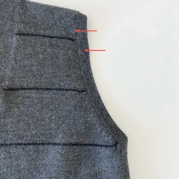 Vintage Ports 100% Wool Striped Vest - Picture 6 of 7